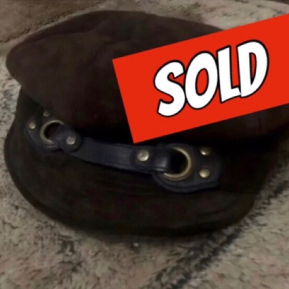 NWT UGG NEWSBOY CAP LEATHER SHEARLING GOLD CABBIE